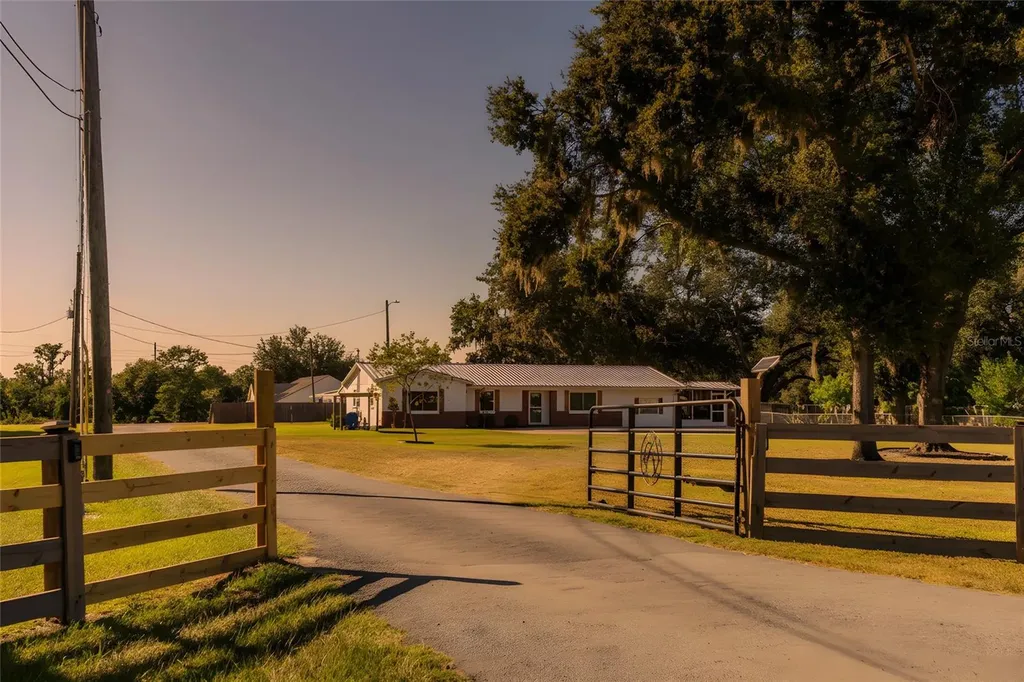 2180 Willow Oak Road Mulberry FL 33860