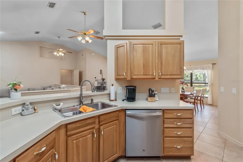 4700 NW 157th Court Morriston FL 32668