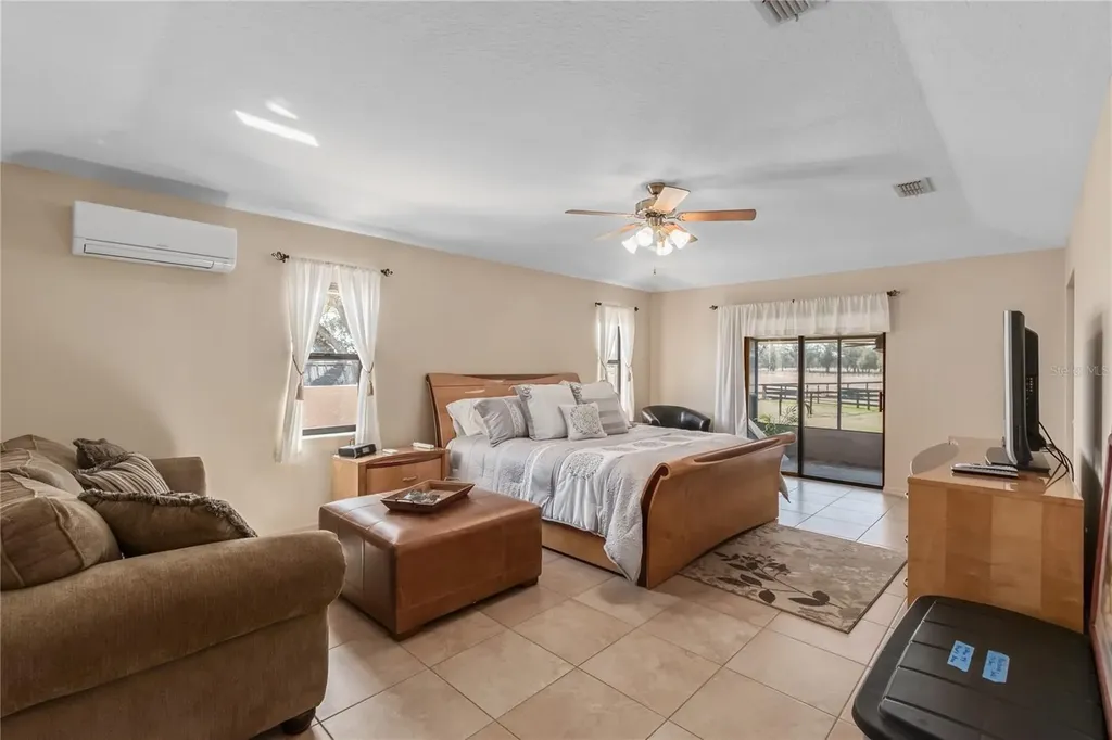 4700 NW 157th Court Morriston FL 32668