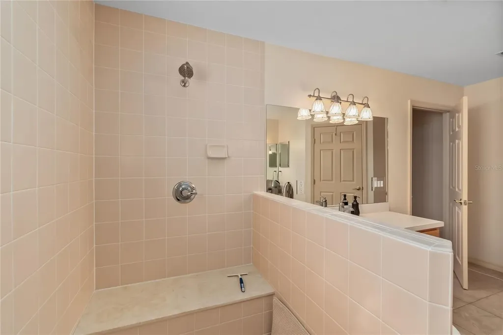 4700 NW 157th Court Morriston FL 32668