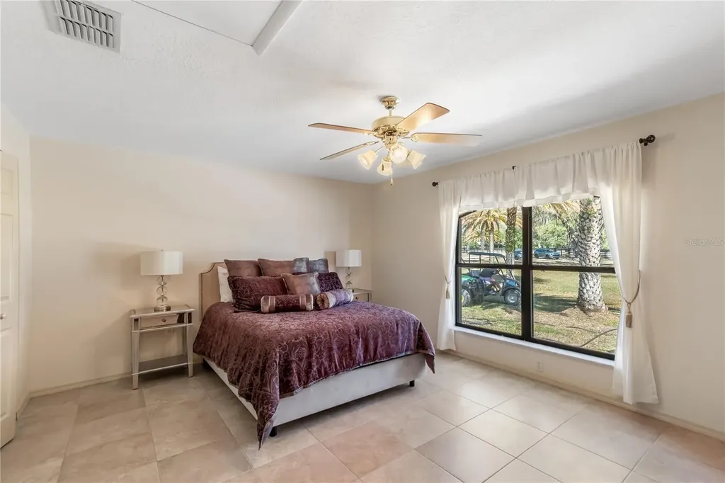 4700 NW 157th Court Morriston FL 32668