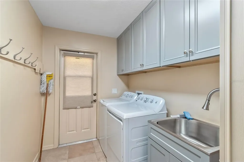 4700 NW 157th Court Morriston FL 32668