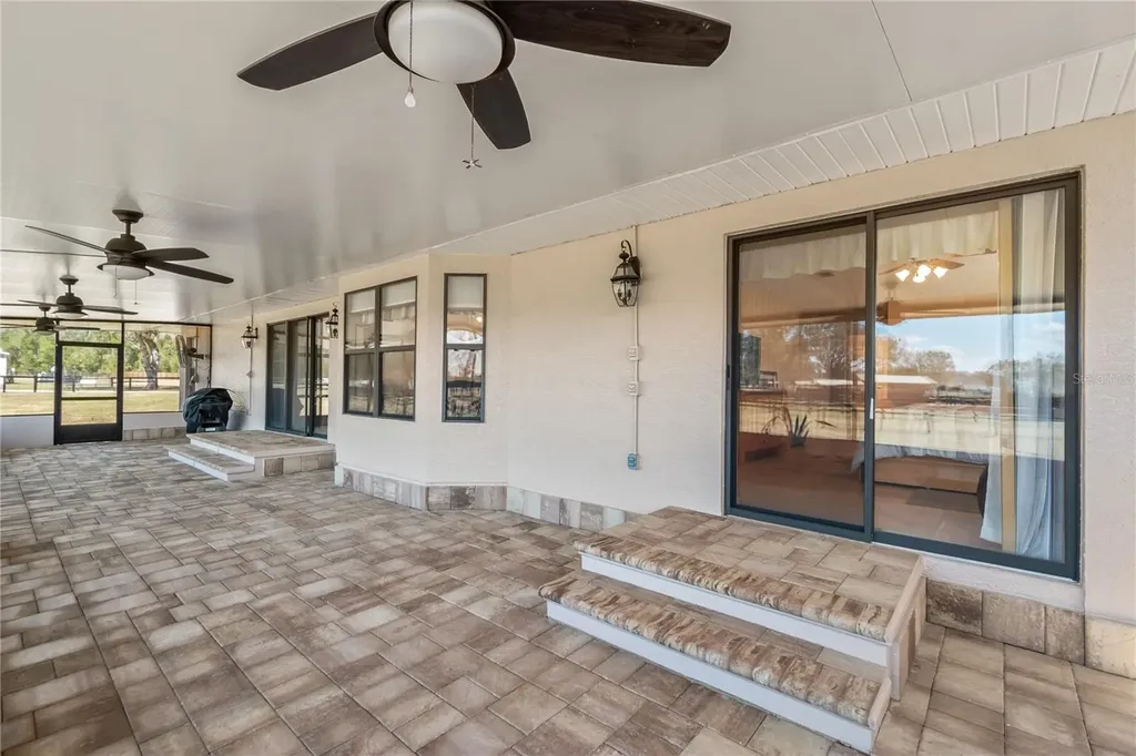 4700 NW 157th Court Morriston FL 32668