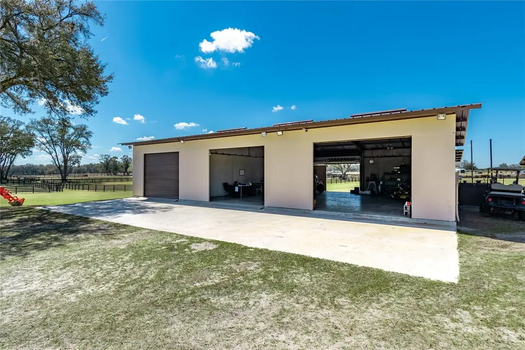4700 NW 157th Court Morriston FL 32668