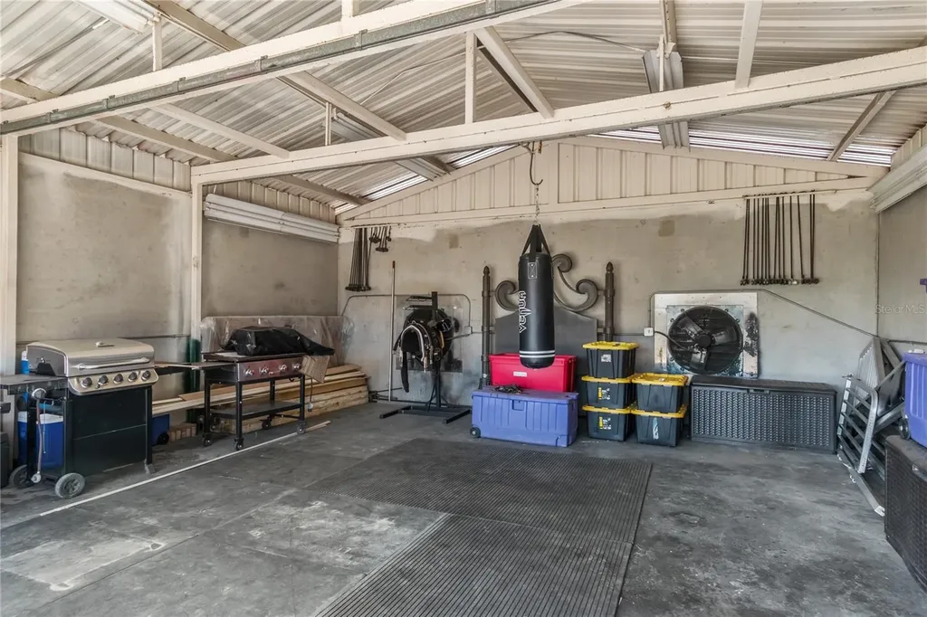 4700 NW 157th Court Morriston FL 32668