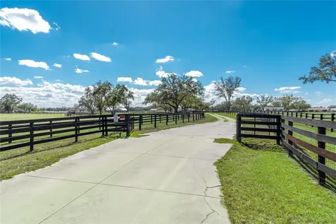 4700 NW 157th Court Morriston FL 32668