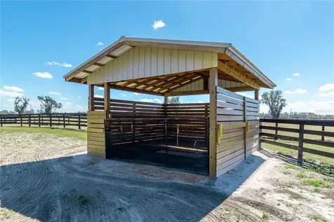 4700 NW 157th Court Morriston FL 32668