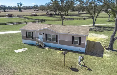4700 NW 157th Court Morriston FL 32668