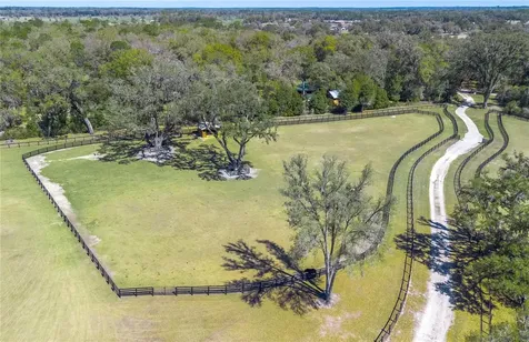 4700 NW 157th Court Morriston FL 32668