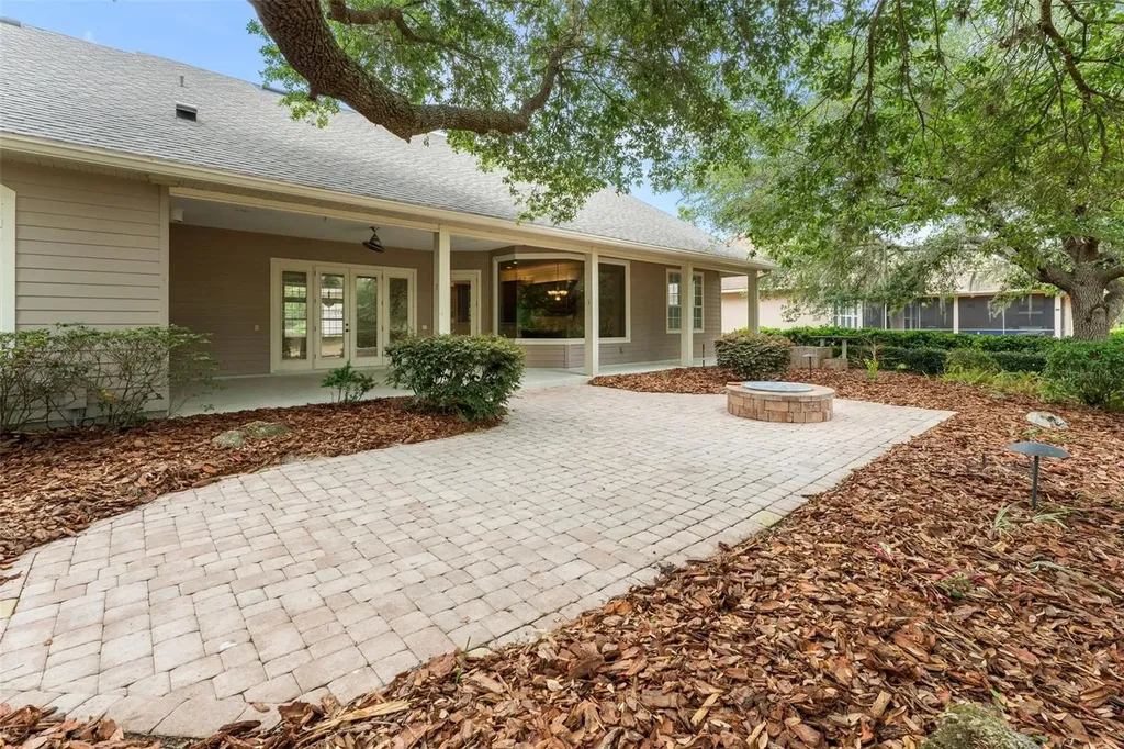 13537 NW 7th Road Newberry FL 32669