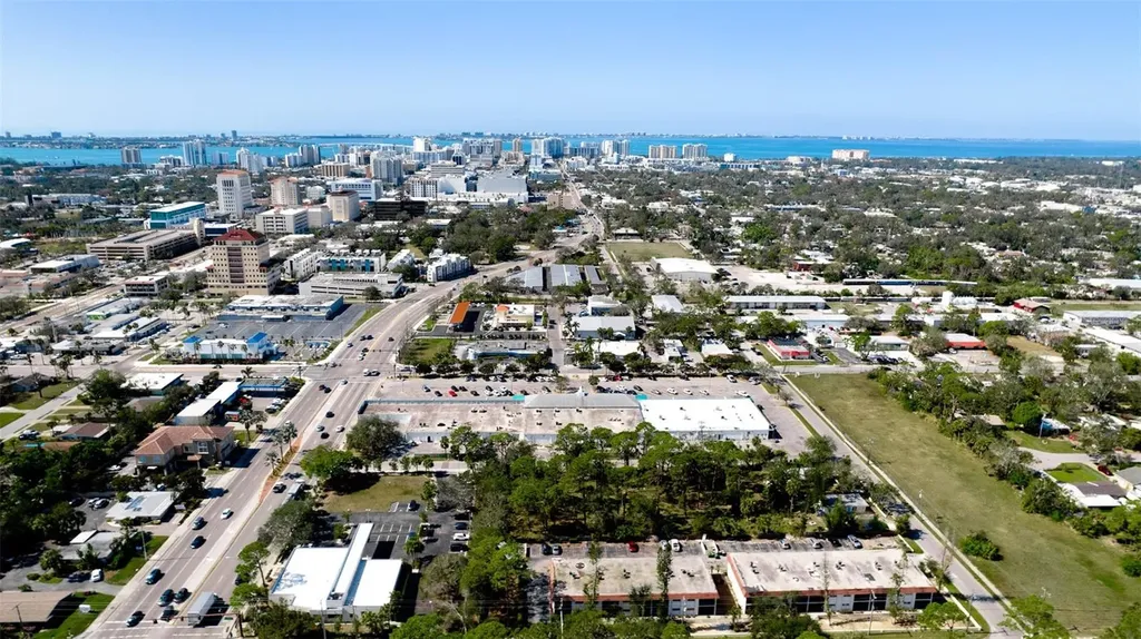 N Shade Avenue Sarasota FL 34237