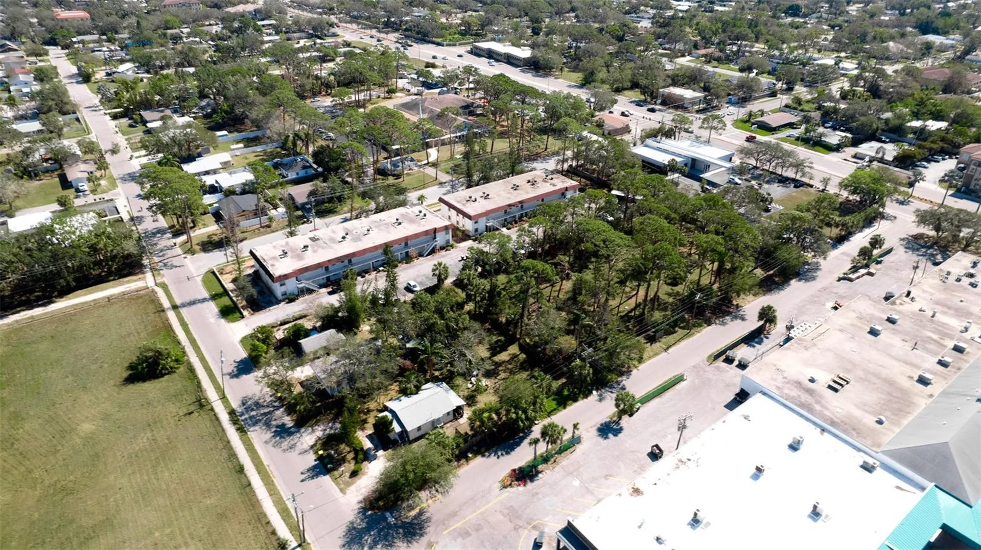 N Shade Avenue Sarasota FL 34237