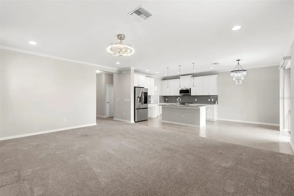7537 Pool Compass Loop Wesley Chapel FL 33545