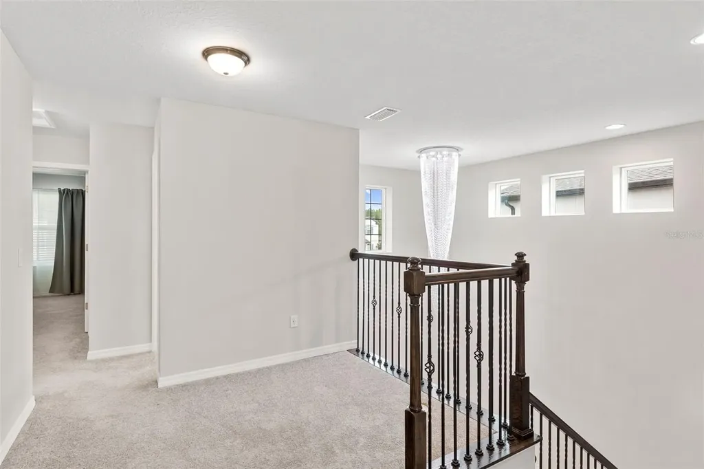 7537 Pool Compass Loop Wesley Chapel FL 33545