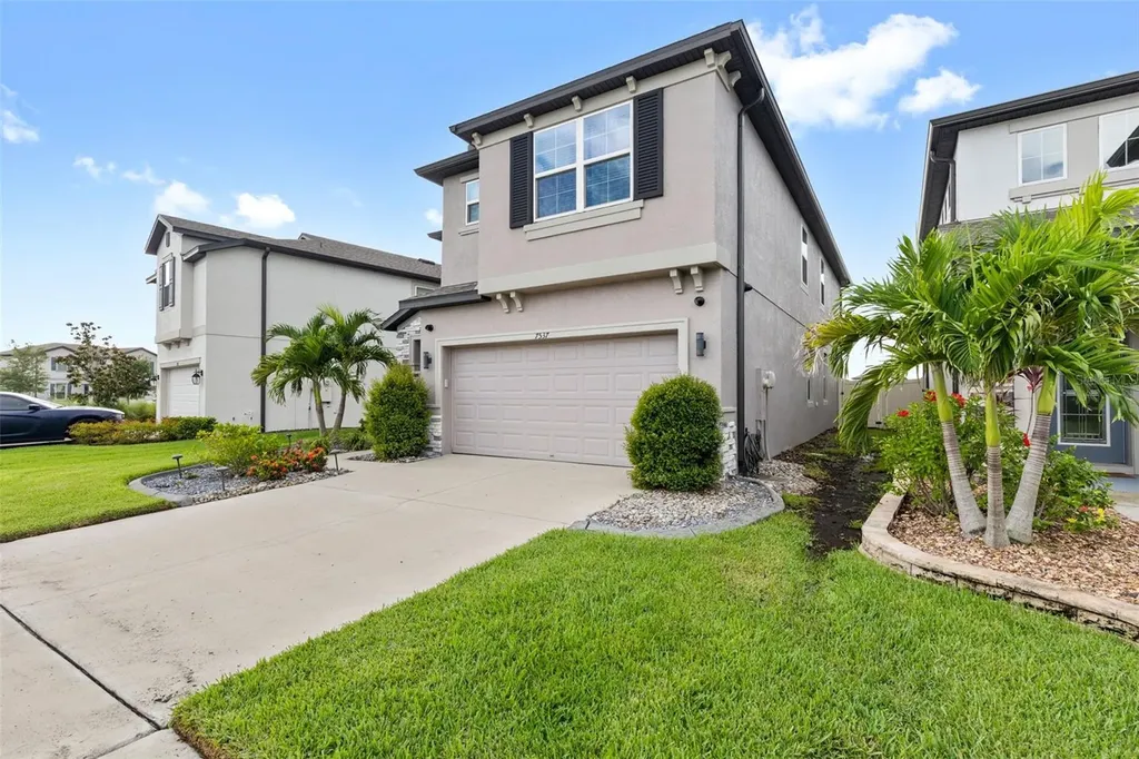 7537 Pool Compass Loop Wesley Chapel FL 33545