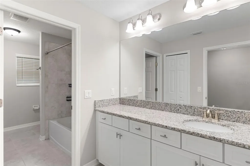 7537 Pool Compass Loop Wesley Chapel FL 33545
