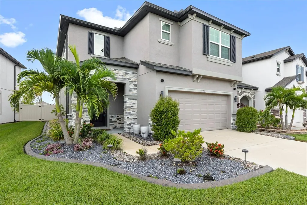 7537 Pool Compass Loop Wesley Chapel FL 33545