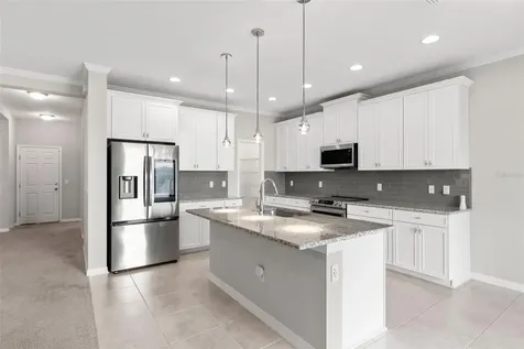 7537 Pool Compass Loop Wesley Chapel FL 33545