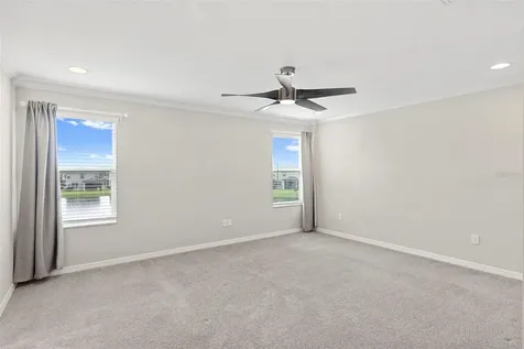 7537 Pool Compass Loop Wesley Chapel FL 33545