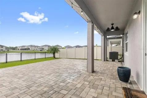 7537 Pool Compass Loop Wesley Chapel FL 33545
