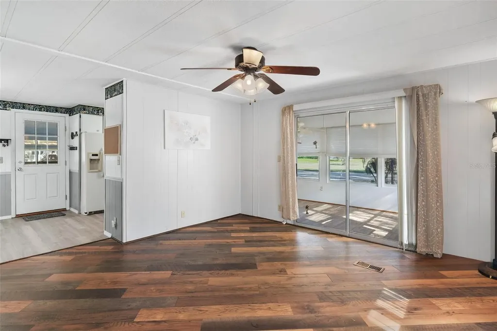 304 Ivanhoe Circle Lady Lake FL 32159