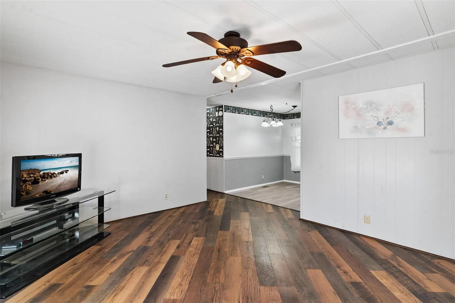304 Ivanhoe Circle Lady Lake FL 32159