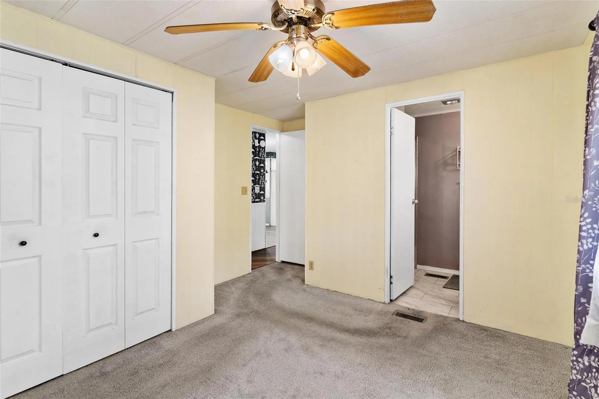 304 Ivanhoe Circle Lady Lake FL 32159