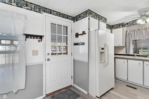 304 Ivanhoe Circle Lady Lake FL 32159