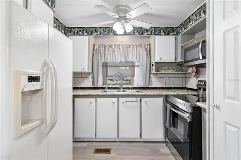 304 Ivanhoe Circle Lady Lake FL 32159