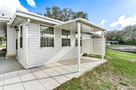 304 Ivanhoe Circle Lady Lake FL 32159
