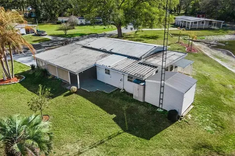 304 Ivanhoe Circle Lady Lake FL 32159