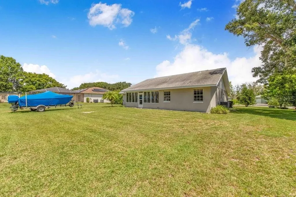 910 Liberty Lane Auburndale FL 33823