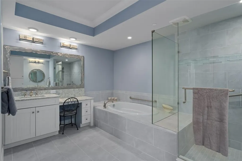 650 Collany Tierra Verde FL 33715