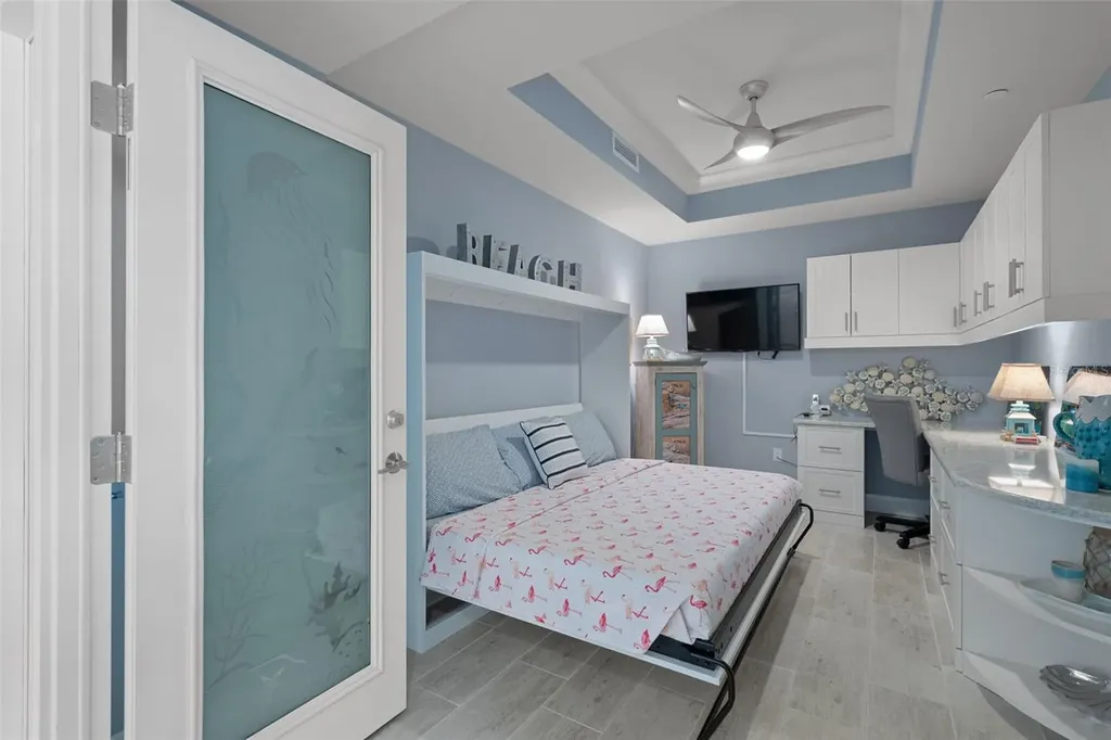 650 Collany Tierra Verde FL 33715