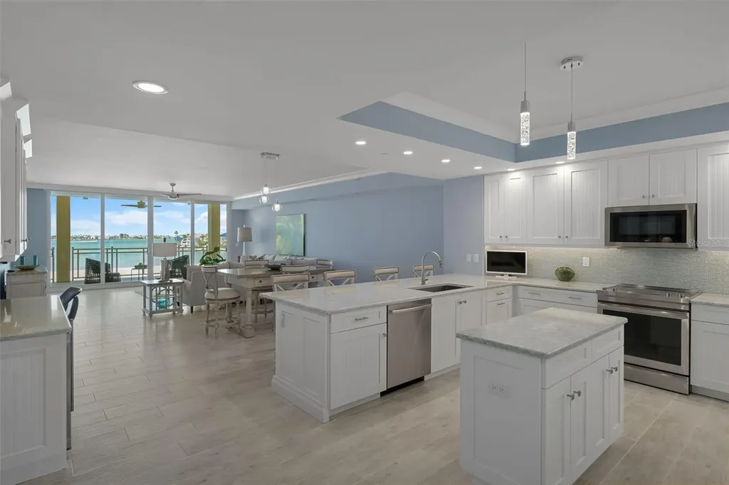 650 Collany Tierra Verde FL 33715