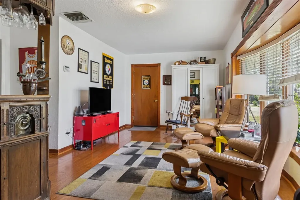 2603 N Ridgewood Avenue Tampa FL 33602