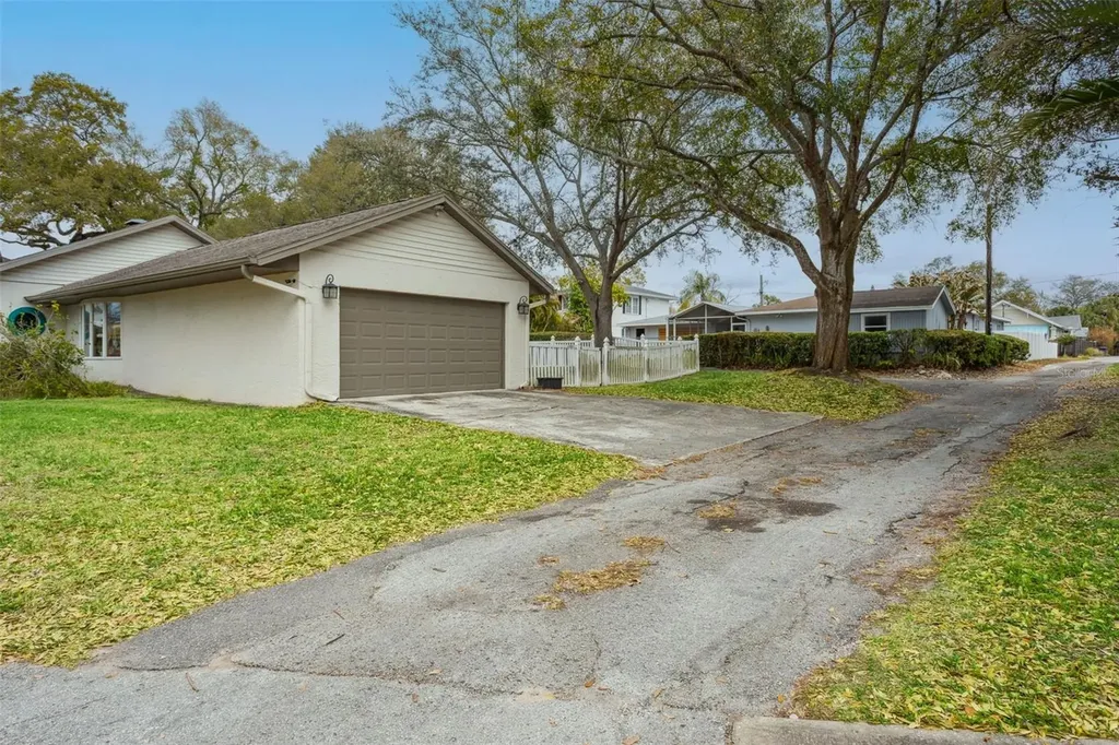 2603 N Ridgewood Avenue Tampa FL 33602