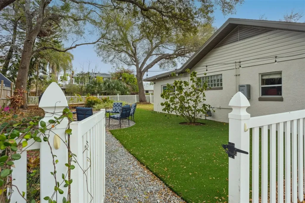 2603 N Ridgewood Avenue Tampa FL 33602