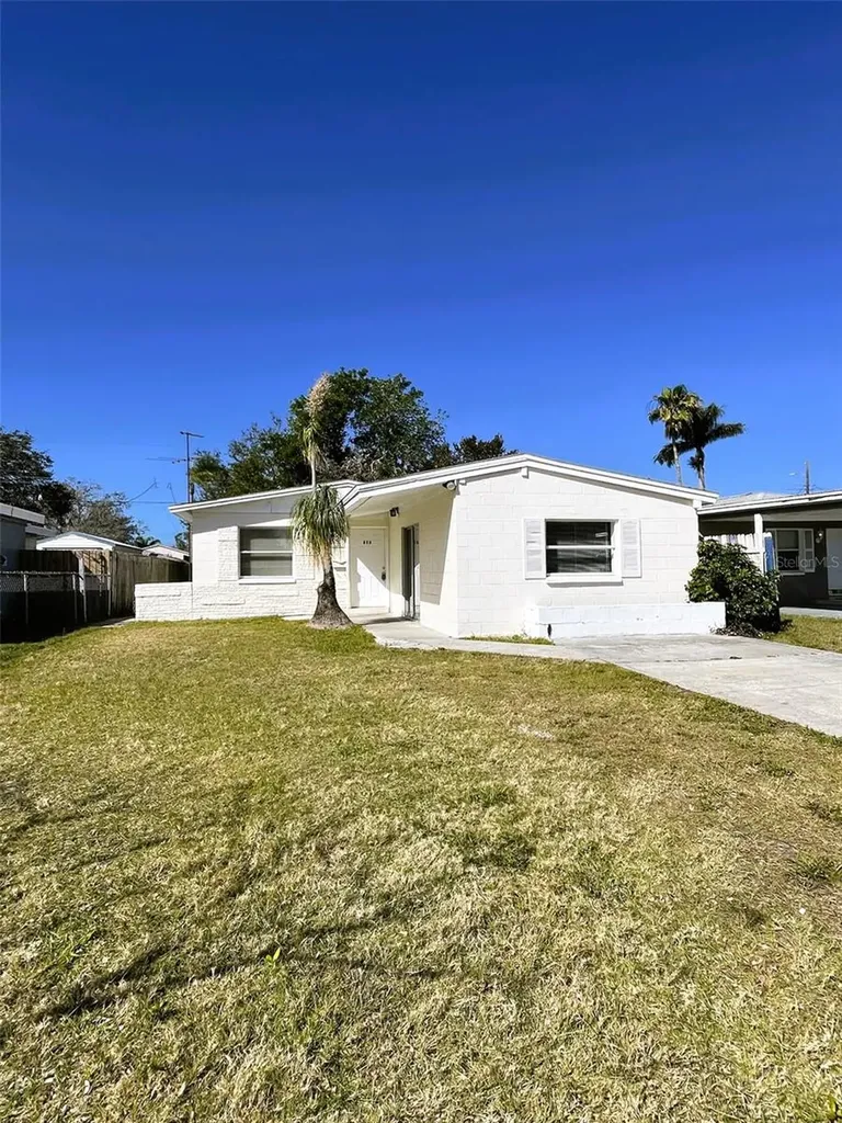 673 59th Street S St Petersburg FL 33707