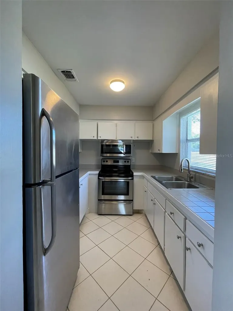 673 59th Street S St Petersburg FL 33707