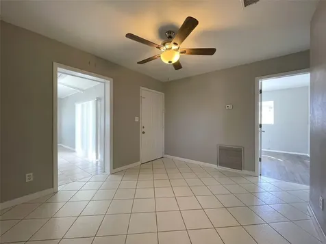 673 59th Street S St Petersburg FL 33707