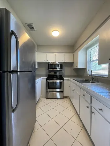 673 59th Street S St Petersburg FL 33707