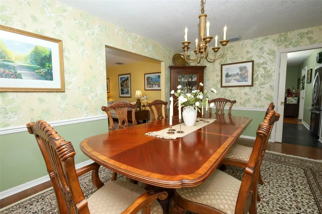 1607 Pinar Drive Orlando FL 32825