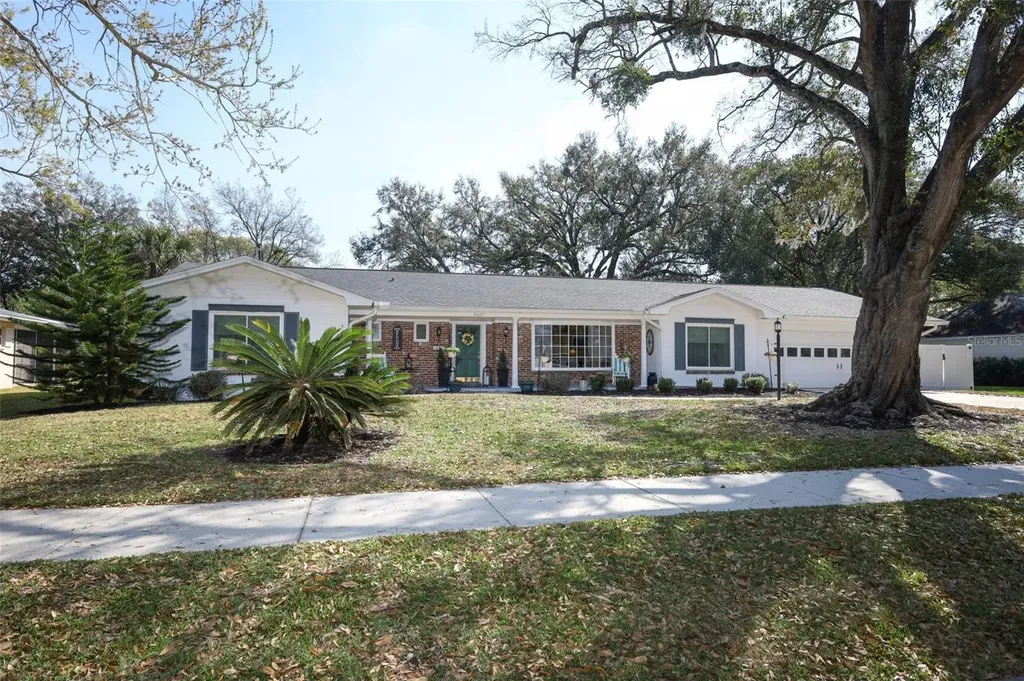 1607 Pinar Drive Orlando FL 32825