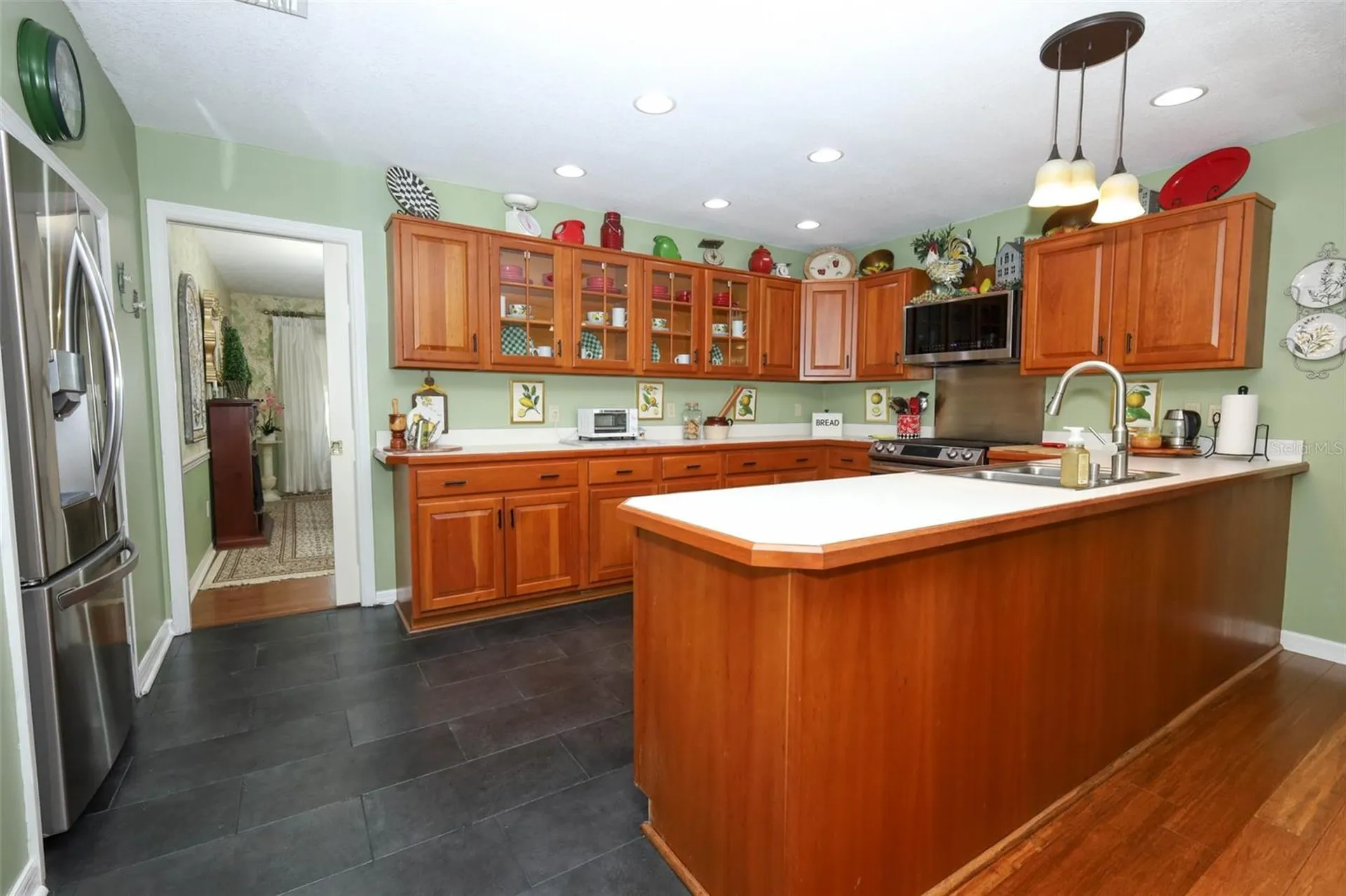 1607 Pinar Drive Orlando FL 32825