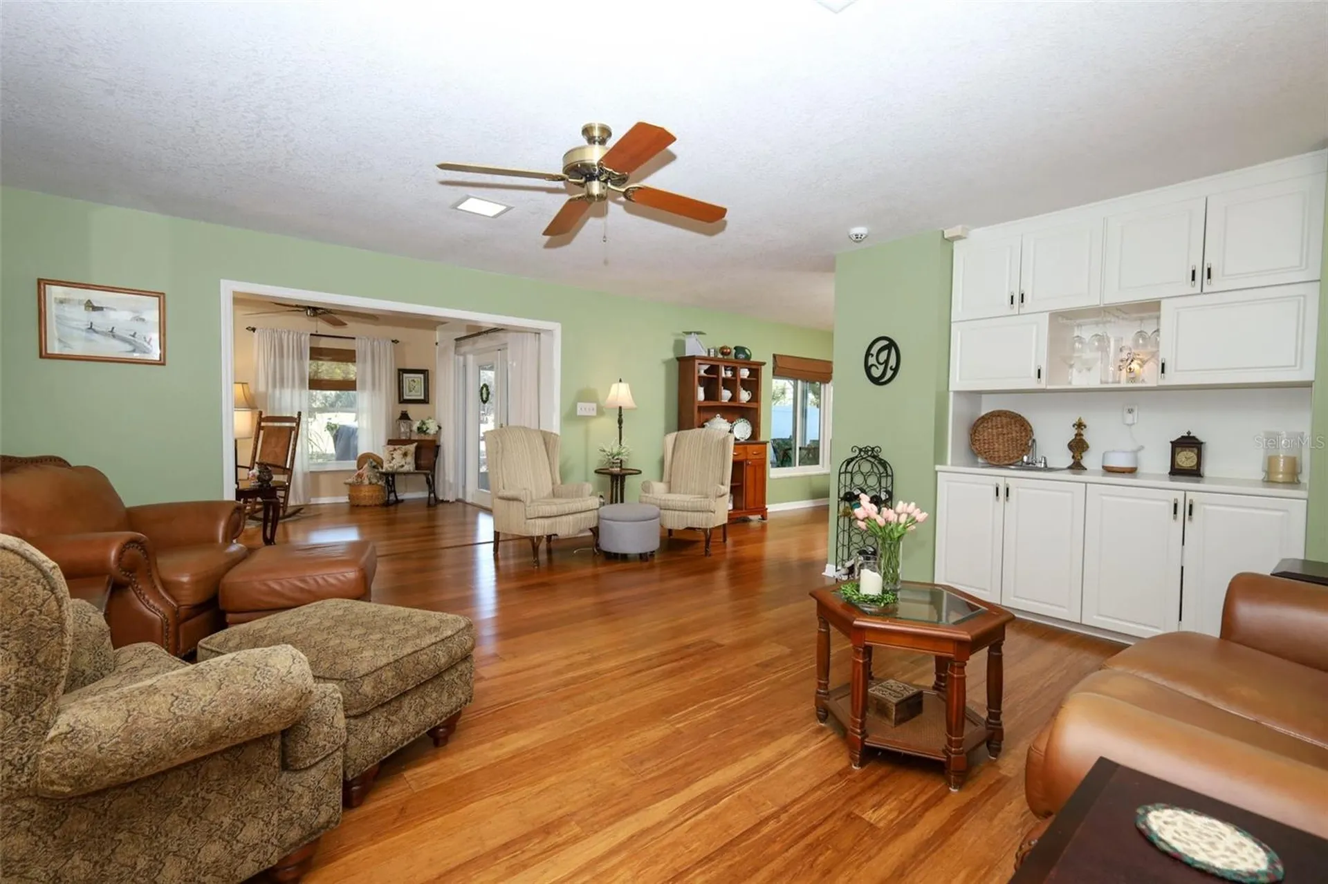 1607 Pinar Drive Orlando FL 32825