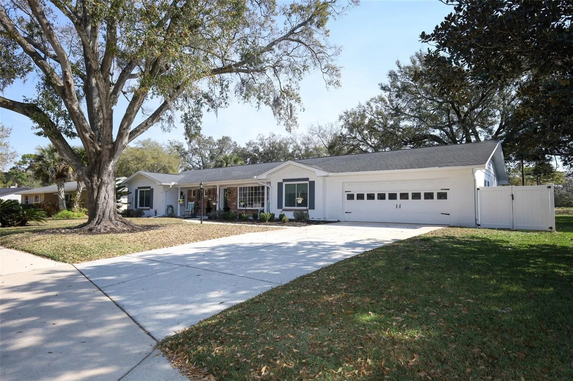 1607 Pinar Drive Orlando FL 32825