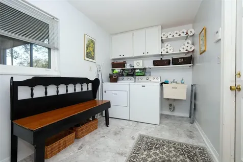 1607 Pinar Drive Orlando FL 32825