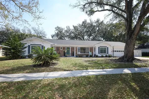 1607 Pinar Drive Orlando FL 32825