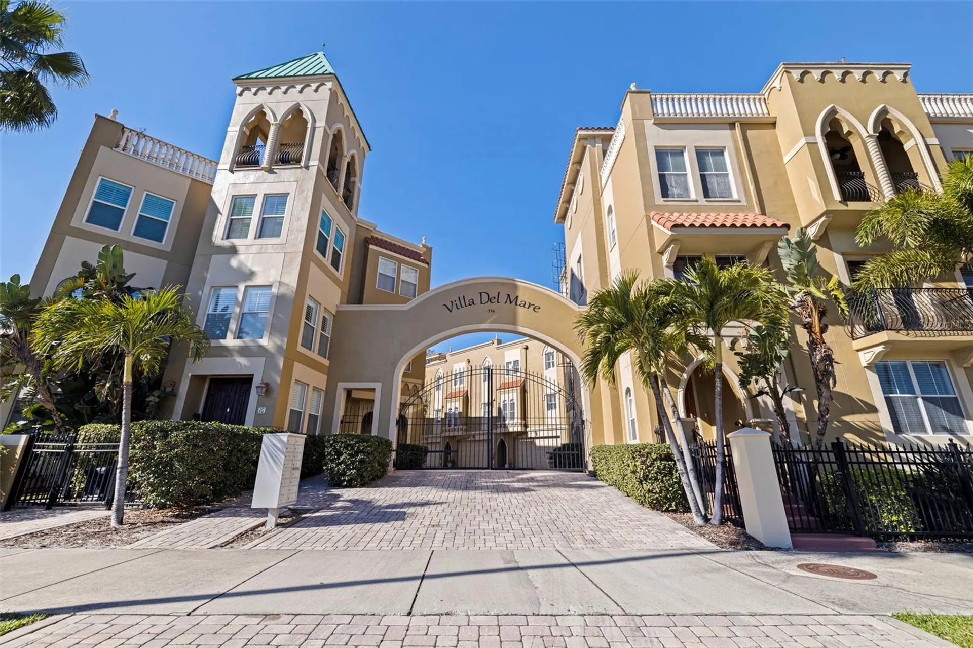 114 E Davis Boulevard Tampa FL 33606